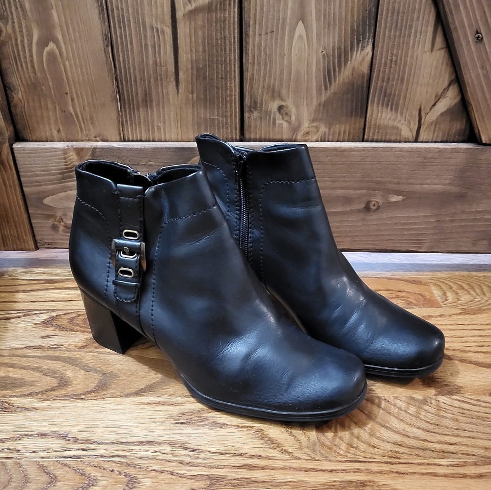 Liz Flex by Liz Claiborne Propose Zip Black Feux Leather Ankle Boots Women’s 9M